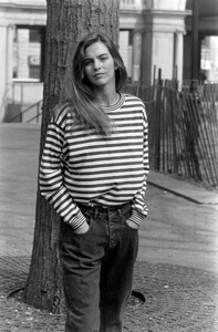 CalvinKlein_Jeans_Fall1988_Mary_Matthews_053.jpg