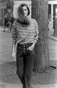 CalvinKlein_Jeans_Fall1988_Mary_Matthews_057.jpg