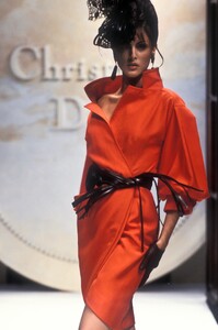 ChristianDior1993HauteCoutureSS48.thumb.jpg.3eb0189713496192cd765749a05872c4.jpg