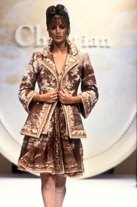 ChristianDior1993HauteCoutureSS71.thumb.jpg.fbe0d77884ccb64d63b0664523bd109a.jpg