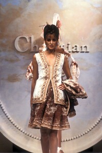 ChristianDior1993HauteCoutureSS73.thumb.jpg.fb2c4caeab7d689cdc51b1c3aea54f29.jpg