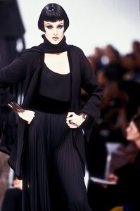 ClaudeMontana1993FW3.thumb.jpg.3e62cfae2a17d4e7e8a867deb667eaba.jpg