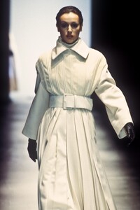 GianfrancoFerre1993FW36.thumb.jpg.ee5130d42b2a99061250d3f7caf0c21c.jpg