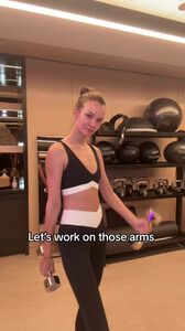 Josephine Skriver - TikTok 88.jpg