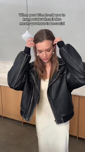 Josephine Skriver - TikTok 90.jpg