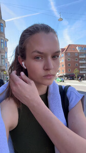 Josephine Skriver - TikTok 92.jpg