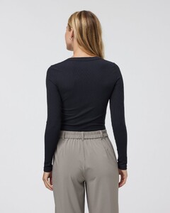Long Sleeve Pose Scoop Tee (Black) VW1104BLK_FA23_W_ECOMM_TOPS_BACK_TOPS_13.jpg