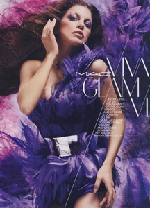 Mac_Viva_Glam_VI_2009.thumb.jpg.8574ad5df1ca9be4d773eaced2d54971.jpg