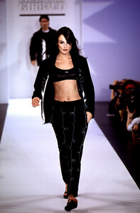 MaritheFrancoisGirbaudSS199621.thumb.jpg.9901d91a24fc1a52a39235fbc4b0c8a3.jpg