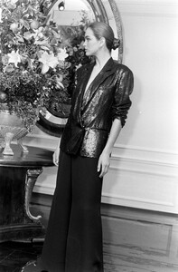 RalphLauren_Holiday1989_MaryMatthews_08.jpg