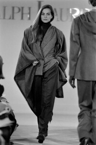 Ralph_Lauren_FW1989_Mary_Matthews_02.jpg