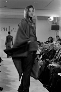 Ralph_Lauren_FW1989_Mary_Matthews_04.jpg