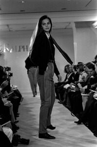 Ralph_Lauren_FW1989_Mary_Matthews_06.jpg