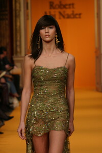 RobertAbiNader2004HauteCouture62.thumb.jpg.2915eb6f39c55c58d1b4acc23367456c.jpg