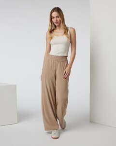 Villa Wideleg (Goldenrod) VW4047GDR_FA24_W_ECOMM_PANTS_FULL_3.jpg