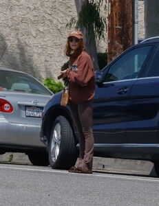 ashlee-simpson-runs-errands-in-la-05-13-2024-3.jpg