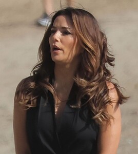 eva-longoria-at-a-photoshoot-on-the-beach-in-marbella-10-25-2024-4.jpg