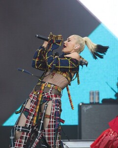 gwen-stefani-performs-at-first-minnesota-yacht-club-festival-in-st.-paul-07-19-2024-4.jpg