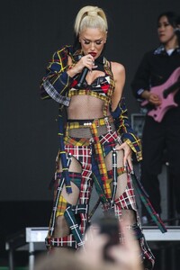 gwen-stefani-performs-at-first-minnesota-yacht-club-festival-in-st.-paul-07-19-2024-6.jpg