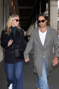 gwyneth-paltrow-and-brad-falchuk-out-at-paris-fashion-week-09-24-2024-4.jpg