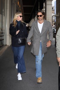 gwyneth-paltrow-and-brad-falchuk-out-at-paris-fashion-week-09-24-2024-6.jpg