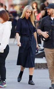 gwyneth-paltrow-out-and-about-in-new-york-10-22-2024-2.jpg