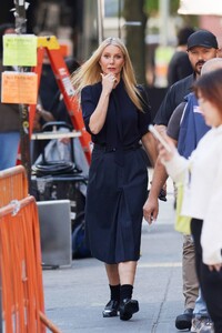 gwyneth-paltrow-out-and-about-in-new-york-10-22-2024-3.jpg