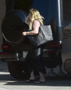 hilary-duff-out-in-los-angeles-08-14-2024-1.jpg