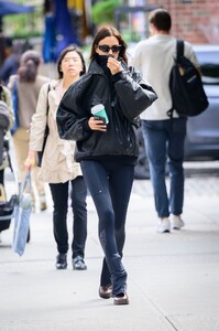 irina-shayk-in-a-oversized-leather-jacket-out-in-new-york-10-02-2024-6.jpg