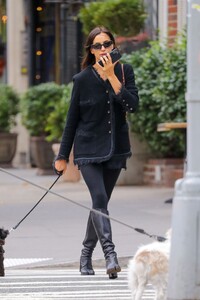 irina-shayk-out-with-her-dog-in-new-york-10-17-2024-0.jpg
