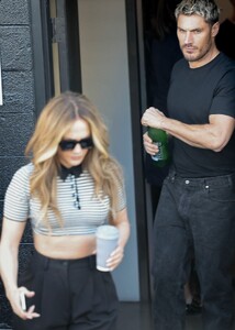 jennifer-lopez-leaves-a-studio-in-hollywood-10-25-2024-6.jpg