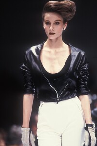 magaliL s91gFerre-45d.jpg