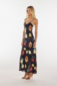 micah-dress-in-salem-706444.jpg