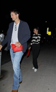 mila-kunis-and-ashton-kutcher-leaves-marvin-restaurant-10-10-2024-1.jpg