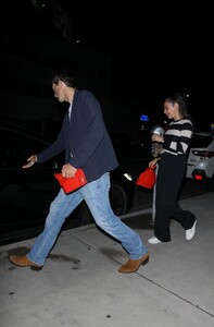 mila-kunis-and-ashton-kutcher-leaves-marvin-restaurant-10-10-2024-3.jpg