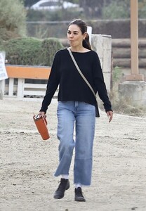 mila-kunis-at-a-horseback-riding-in-los-angeles-10-27-2024-6.jpg