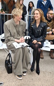 natalie-portman-sets-the-standard-for-chic-in-stella-mccartney-s-paris-fashion-week-star-extravaganza-09-30-2024-9.jpg