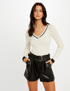 pull-manches-longues-col-en-v-ivoire-femme-vue1-32536300969900203.jpg