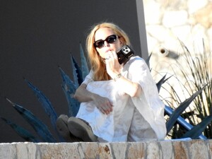 rachel-zoe-at-a-luxury-hotel-in-tulum-04-04-2024-5.jpg