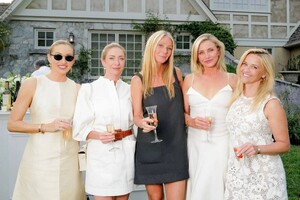 reese-witherspoon-cameron-diaz-and-gwyneth-paltrow-at-avaline-wine-dinner-07-27-2024-1.jpg
