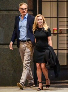 reese-witherspoon-night-out-in-new-york-09-04-2024-5.thumb.jpg.a7bd4de04660fb7e800c6fe62934fa53.jpg