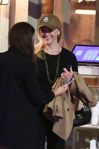 reese-witherspoon-on-a-date-with-oliver-haarmann-in-new-york-10-01-2024-1.jpg