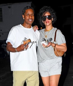 rihanna-at-zouk-nightclub-in-barbados-10-21-2024-5.jpg