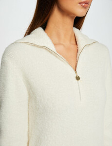 robe-pull-droite-avec-col-camionneur-ivoire-femme-vue6-32536300962010203.jpg