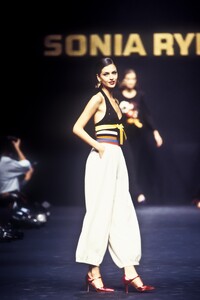 s93rykiel-66.thumb.jpg.259a7bf2415ab25698a3c0d2bda3b262.jpg
