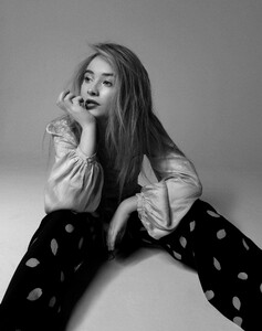 sabrinacarpenter-daily_28329.jpg