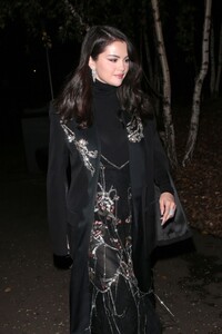 selena-gomez-arrives-at-netflix-special-screening-of-emilia-perez-in-london-10-12-2024-4.jpg