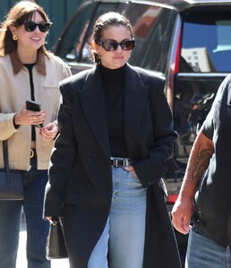 selena-gomez-out-for-lunch-in-new-york-10-02-2024-1.jpg
