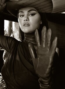 selena-gomez-vanity-fair-photoshoot-october-2024-7.jpg