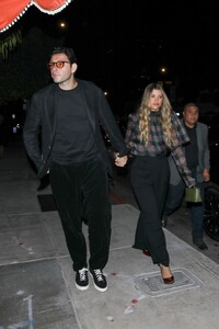 sofia-richie-and-elliot-grainge-night-out-in-los-angeles-09-13-2024-0.jpg